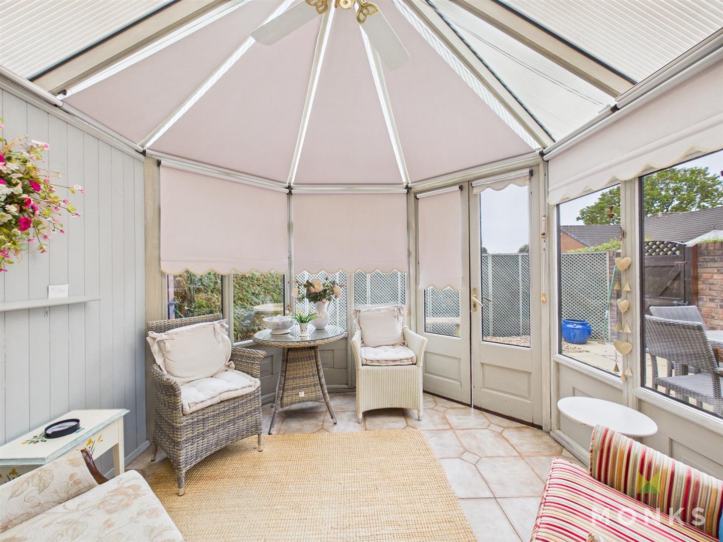 12a Meadowbrook Court Twmpath Lane, Oswestry, SY10 7HD For Sale